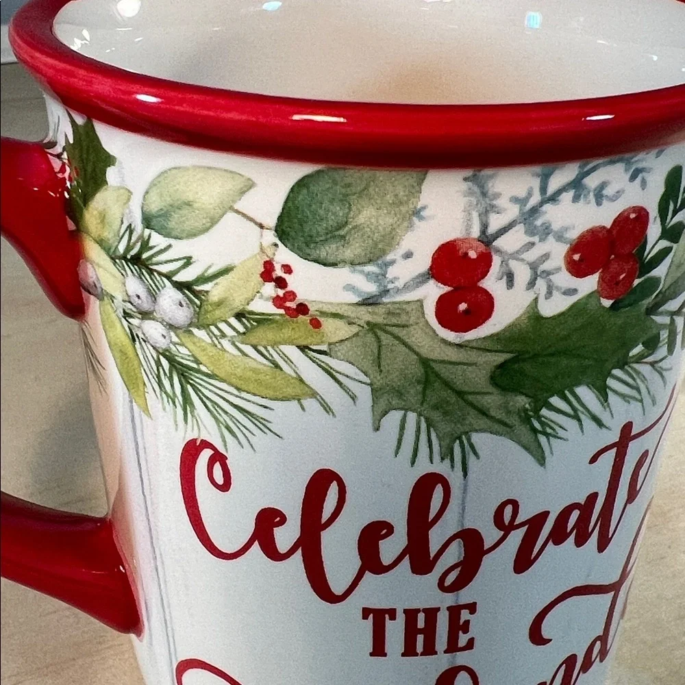 NWOT Festive Red and Green Holiday Mug 8 oz
